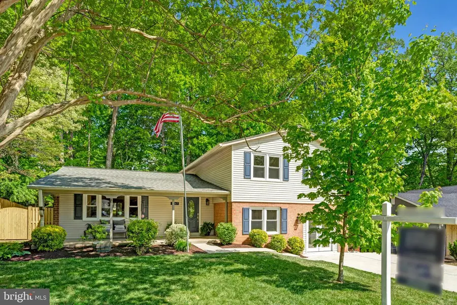 5267 Pumphrey Dr, Fairfax, VA 22032 - #2