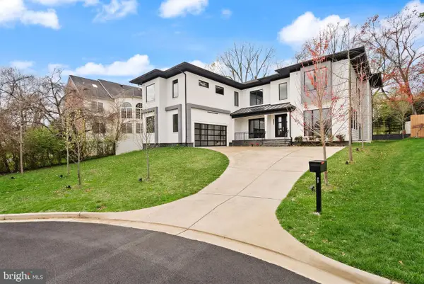 1054 Kinglet Ct, MCLEAN, VA 22101