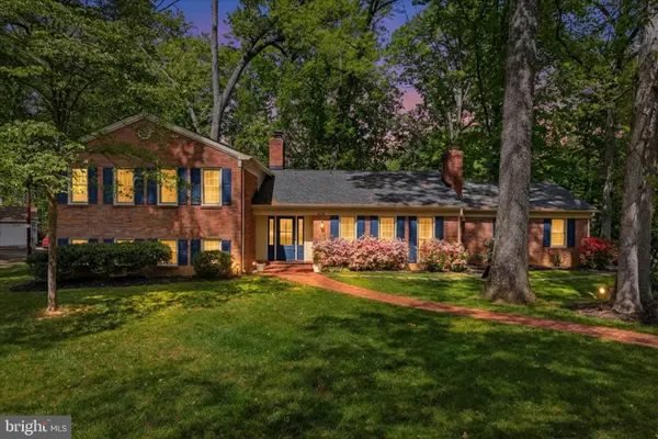 2400 Beekay Ct, VIENNA, VA 22181