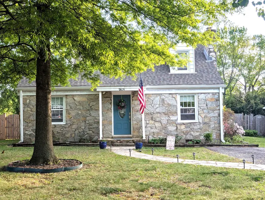 2505 Popkins Ln, Alexandria, VA 22306 - #2