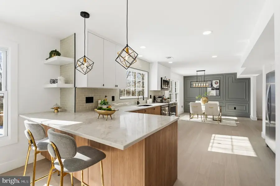 12011 Meadowville Ct, Herndon, VA 20170 - #3