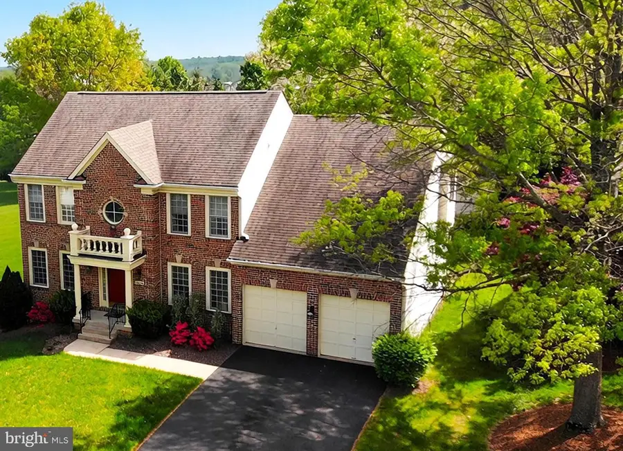 13619 Weinstein Ct, Centreville, VA 20120 - #2