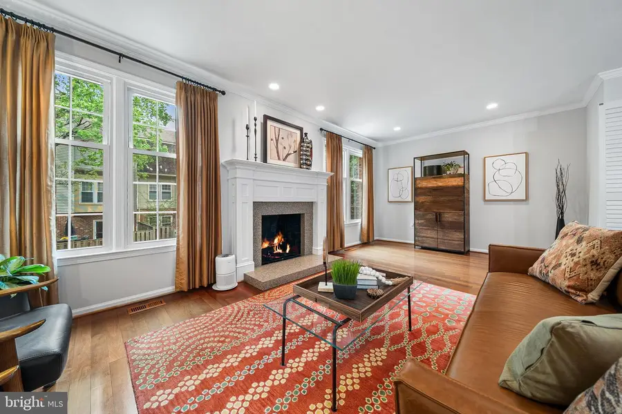 3720 Mount Airey Ln, Annandale, VA 22003 - #3