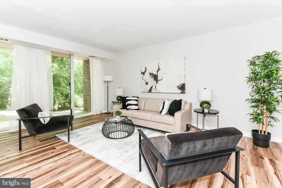 1523-2a Northgate Sq, Reston, VA 20190 - #2