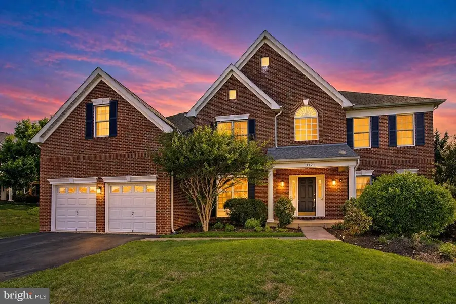 3221 Spring Rain Ct, Herndon, VA 20171 - #2