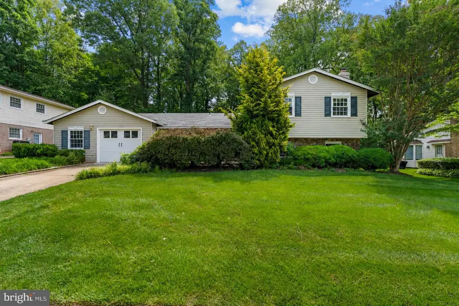 5015 Gadsen Dr, Fairfax, VA 22032 - #2
