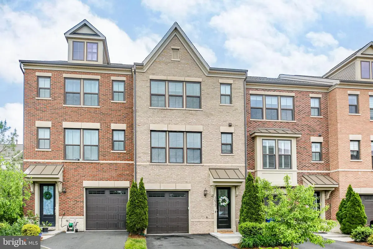 3673 Ambrose Hills Rd, Falls Church, VA 22041 - #1