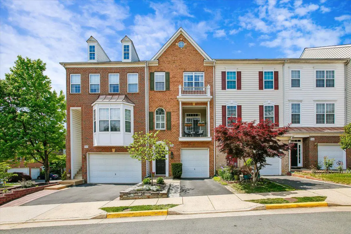 7850 Locust Leaf Ln, Alexandria, VA 22315 - #1