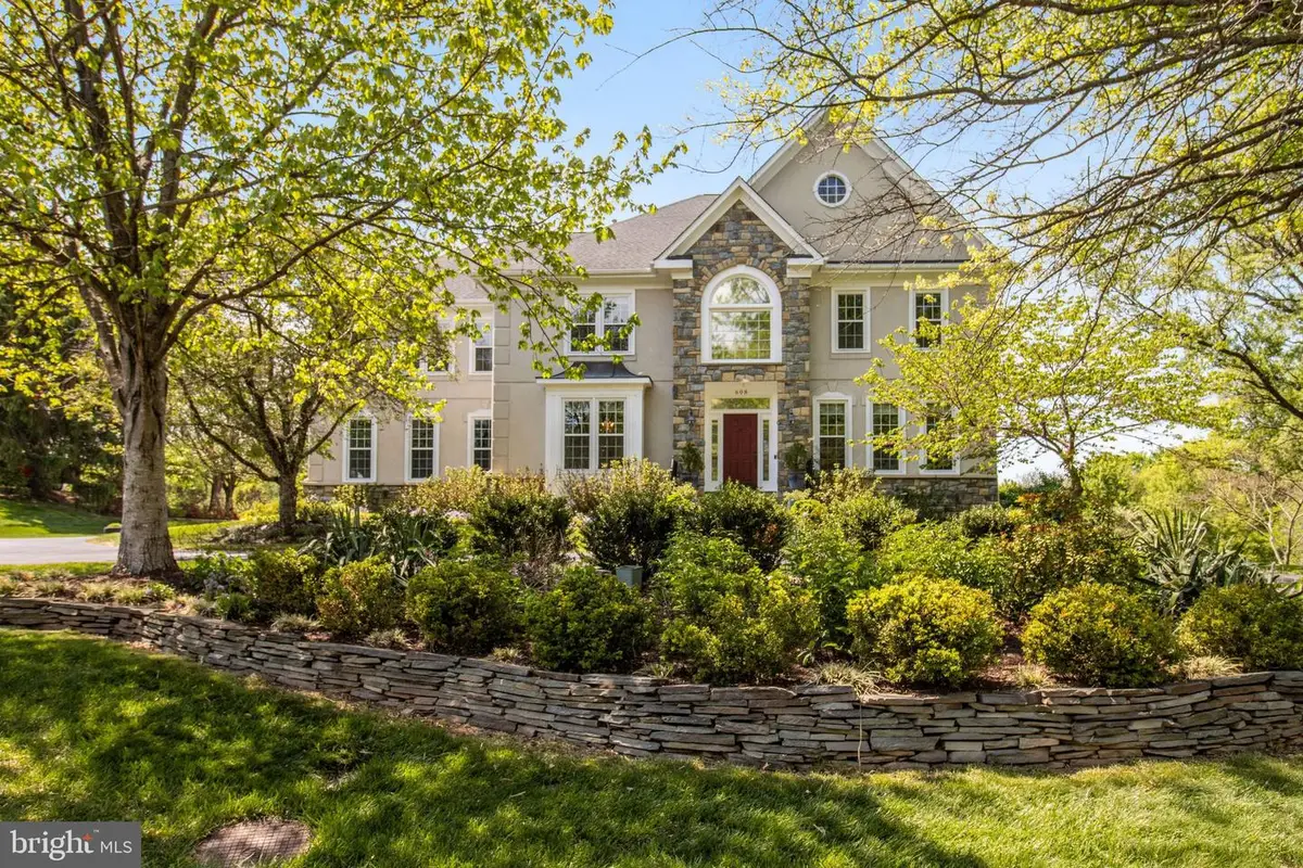 608 Nalls Farm Way, Great Falls, VA 22066 - #1