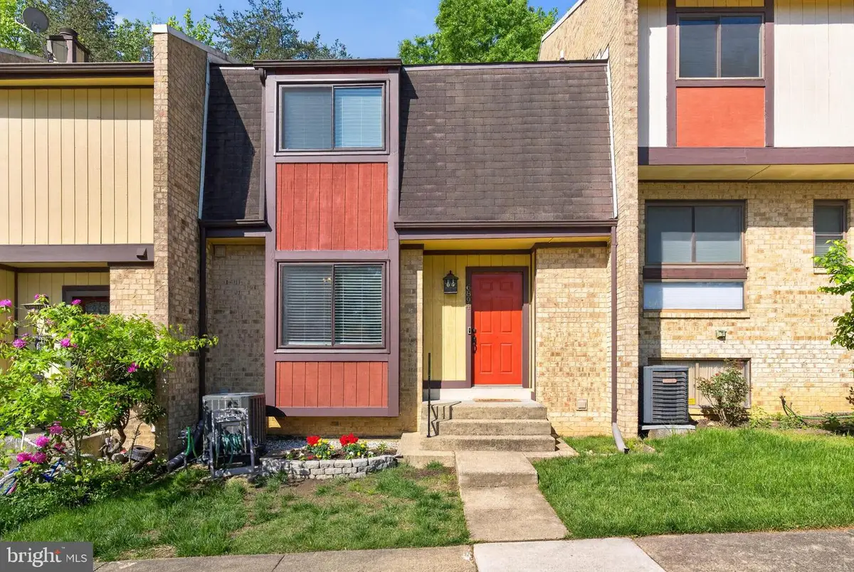 6894 Deer Run Dr, Alexandria, VA 22306 - #1