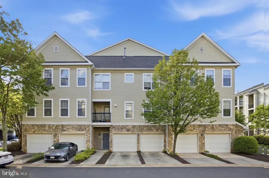 5106 Travis Edward Way #c, Centreville, VA 20120 - #2