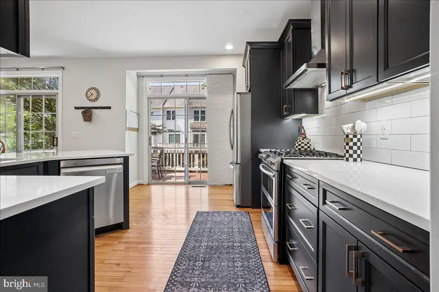 125 Carter Ct Sw, Vienna, VA 22180 - #3