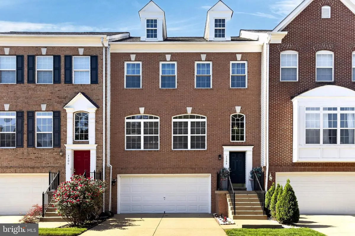 7304 Hampton Manor Pl, Springfield, VA 22150 - #1