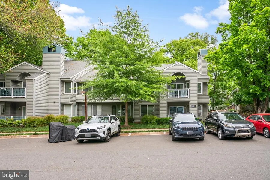 11711-e Summerchase Cir, Reston, VA 20194 - #2