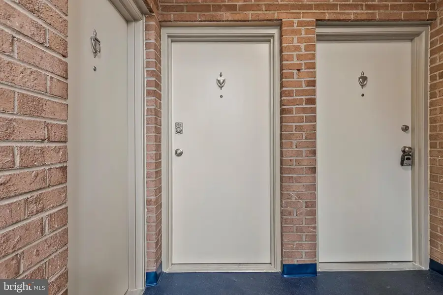Address Withheld By Seller, Falls Church, VA 22043 - #3