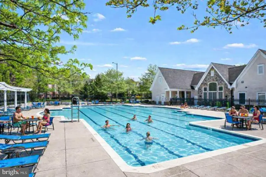 12148 Garden Grove Cir #303, Fairfax, VA 22030 - #2