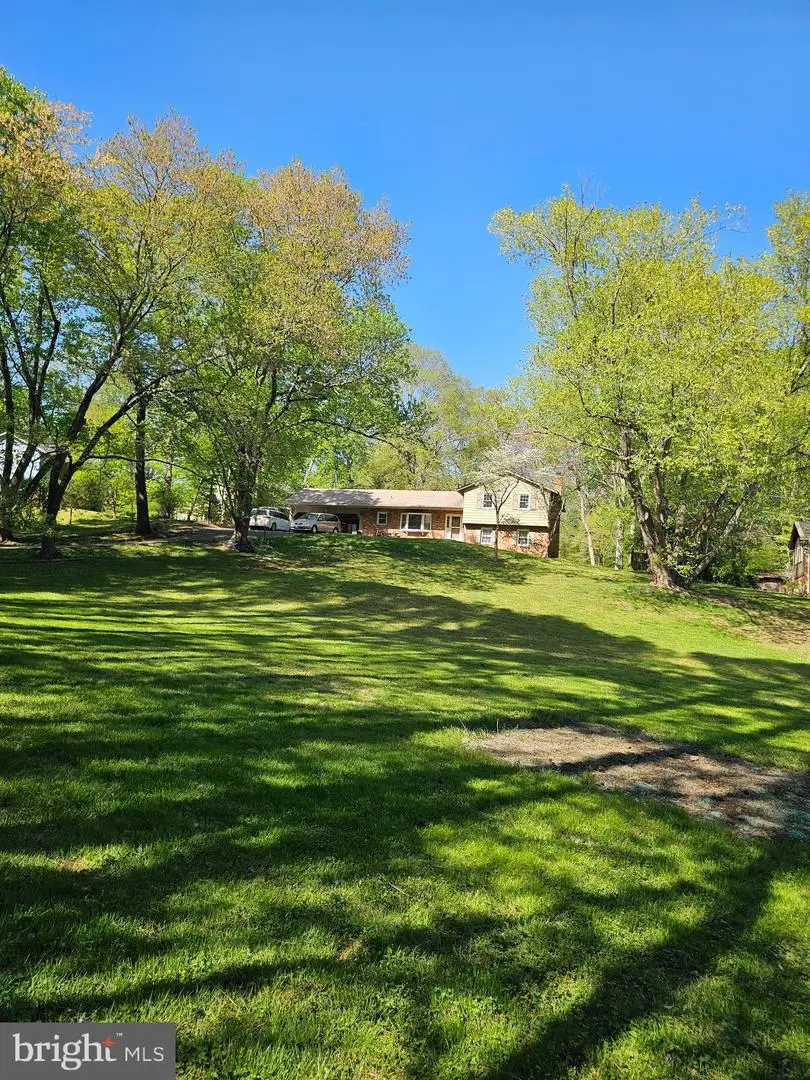 3059 Fox Mill Rd, Oakton, VA 22124 - #1