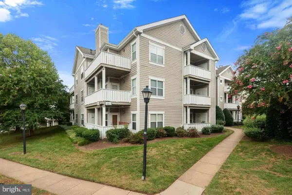 14302 Rosy Ln #33, CENTREVILLE, VA 20121