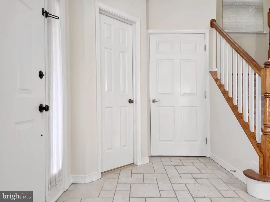 5130 Castle Harbor Way #80, Centreville, VA 20120 - #3