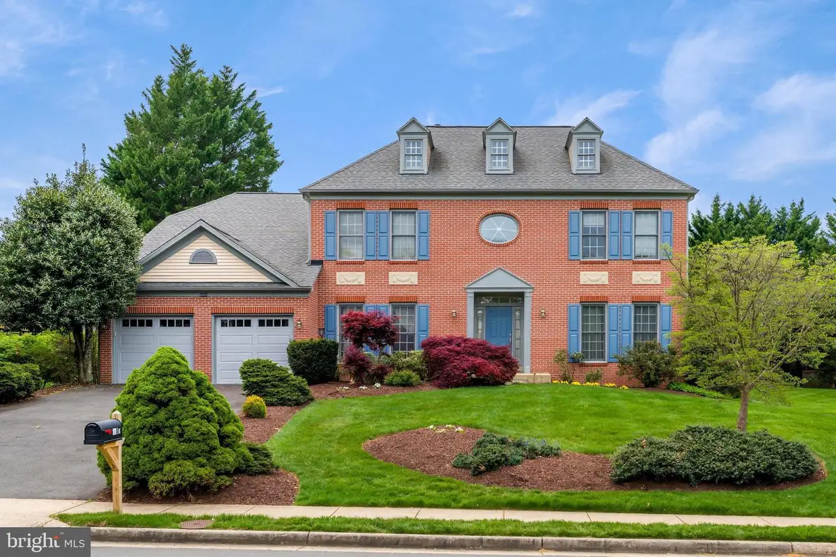 5501 Ashleigh Rd, Fairfax, VA 22030 - #1
