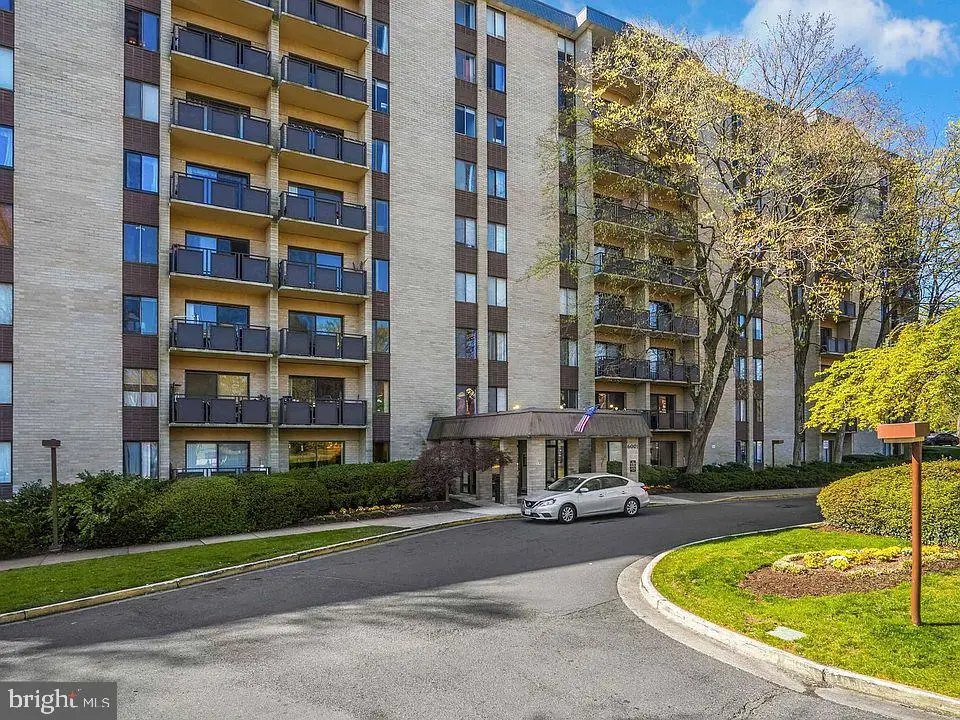 6001 Arlington Blvd #903, Falls Church, VA 22044 - #1