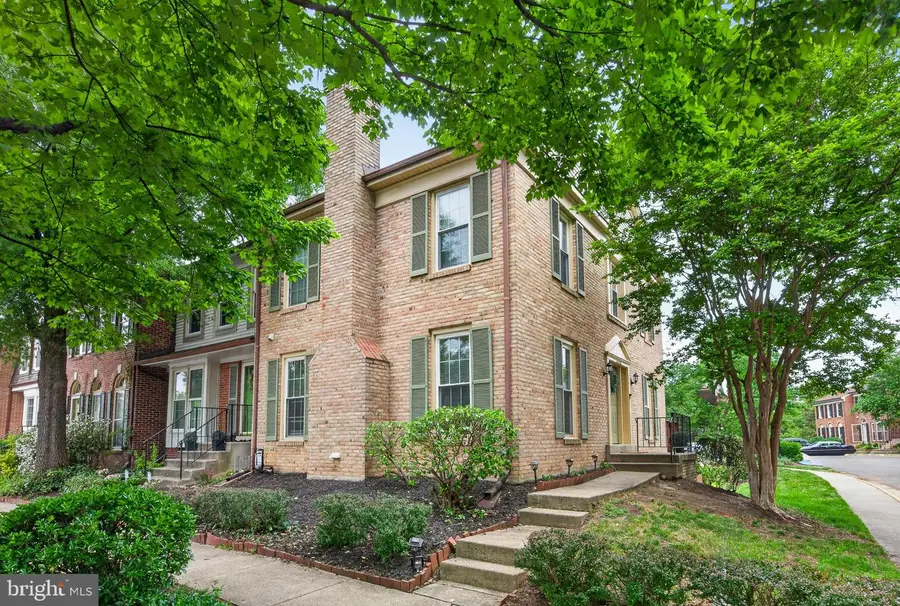 6124 Wellington Commons Dr, Alexandria, VA 22310 - #3