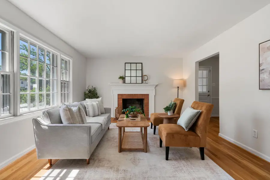 5716 Glamis Dr, Alexandria, VA 22315 - #3