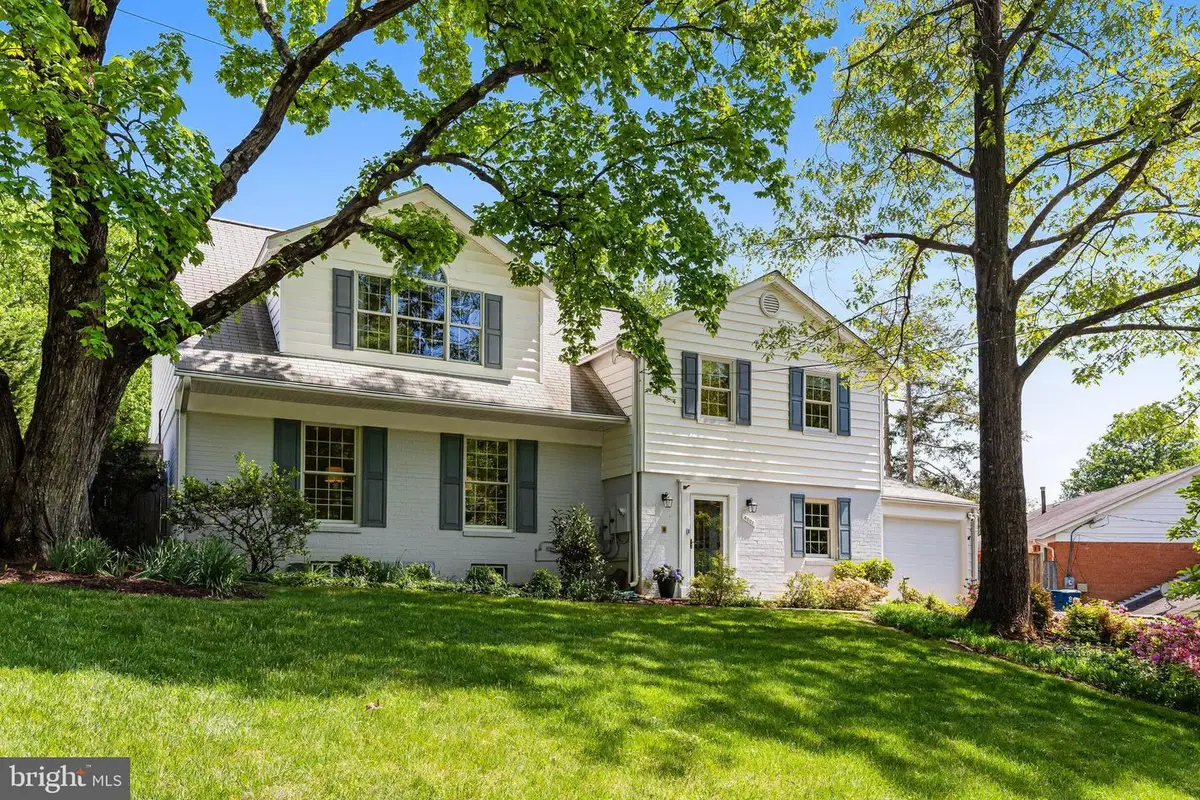 4007 Whispering Ln, Annandale, VA 22003 - #1
