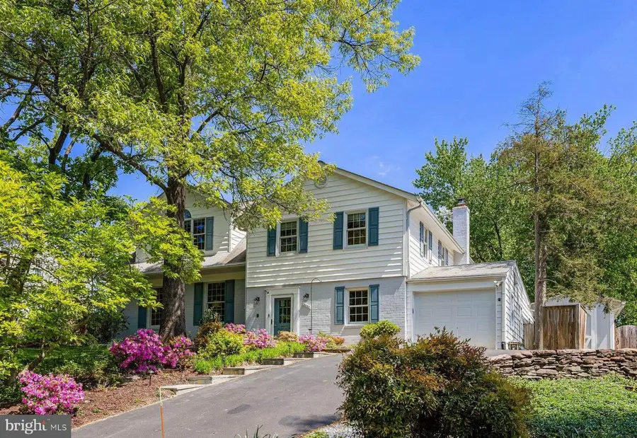 4007 Whispering Ln, Annandale, VA 22003 - #3