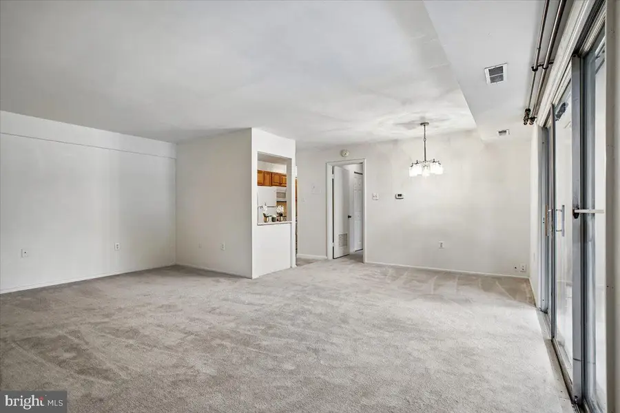 204 Park Terrace Ct Se #25, Vienna, VA 22180 - #2