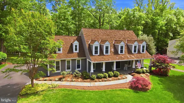 7211 Laketree Dr, FAIRFAX STATION, VA 22039