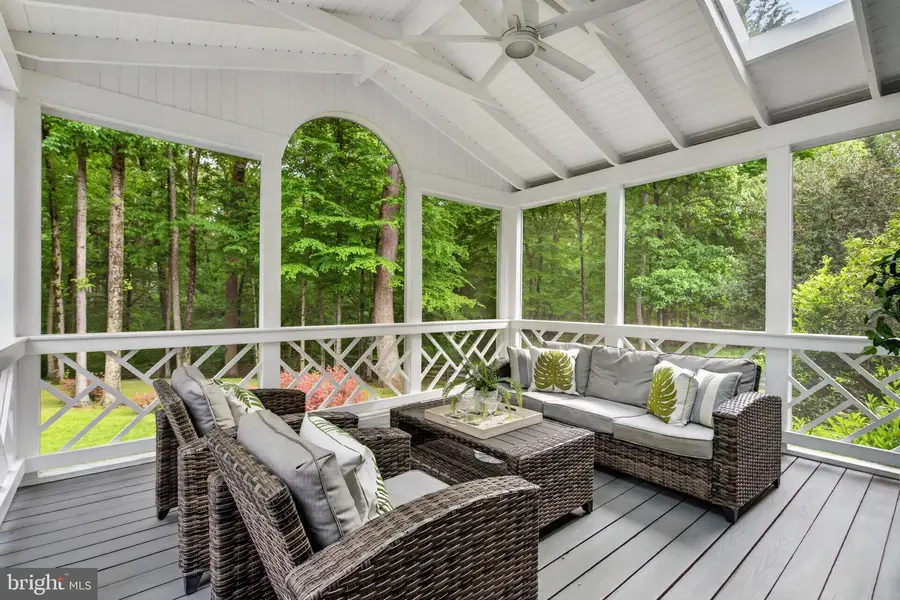 7211 Laketree Dr, Fairfax Station, VA 22039 - #3
