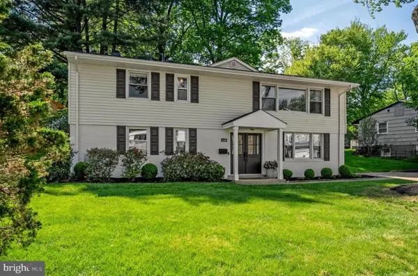 1109 Hillcrest Dr Sw, VIENNA, VA 22180