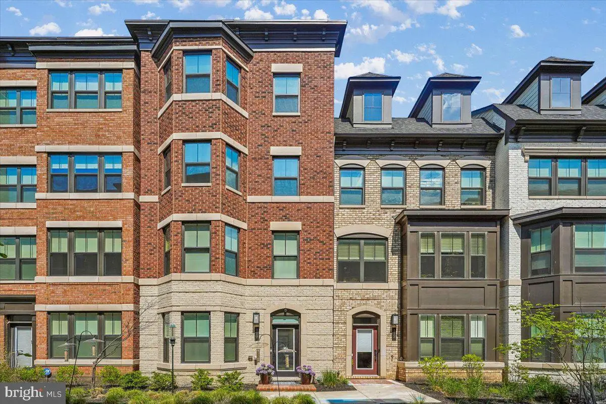 110 Nw Market Sq Nw #24, Vienna, VA 22180 - #1