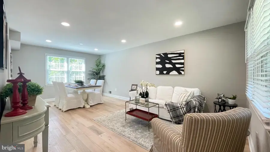9207 Antelope Pl, Springfield, VA 22153 - #3