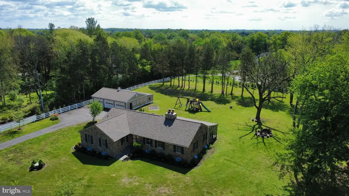 15027 Braddock Rd, Centreville, VA 20120 - #1
