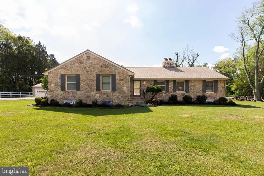 15027 Braddock Rd, Centreville, VA 20120 - #3