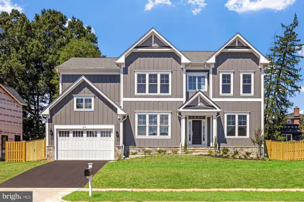 608 Roberts Dr Nw, VIENNA, VA 22180