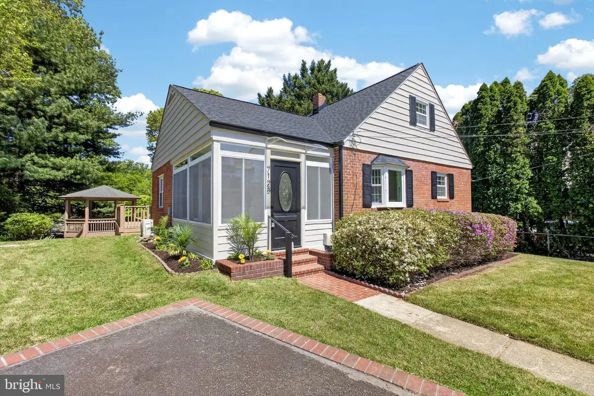 7128 Parkview Ave, Falls Church, VA 22042 - #1