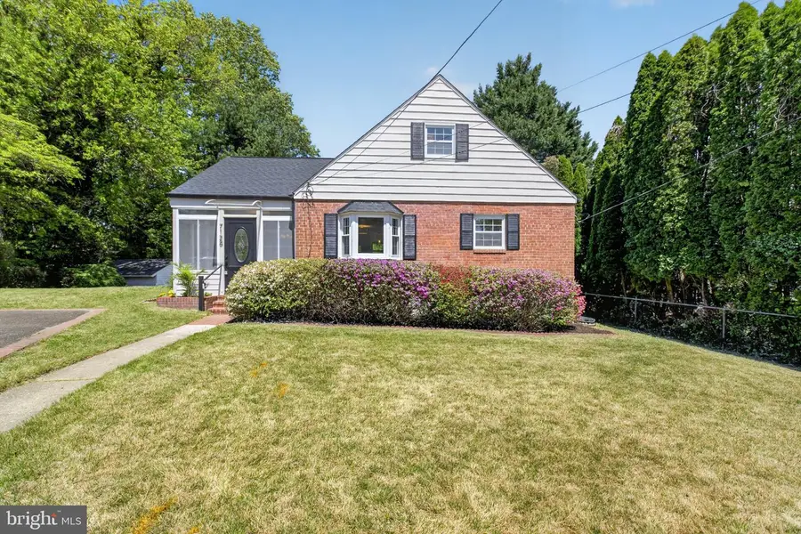 7128 Parkview Ave, Falls Church, VA 22042 - #2