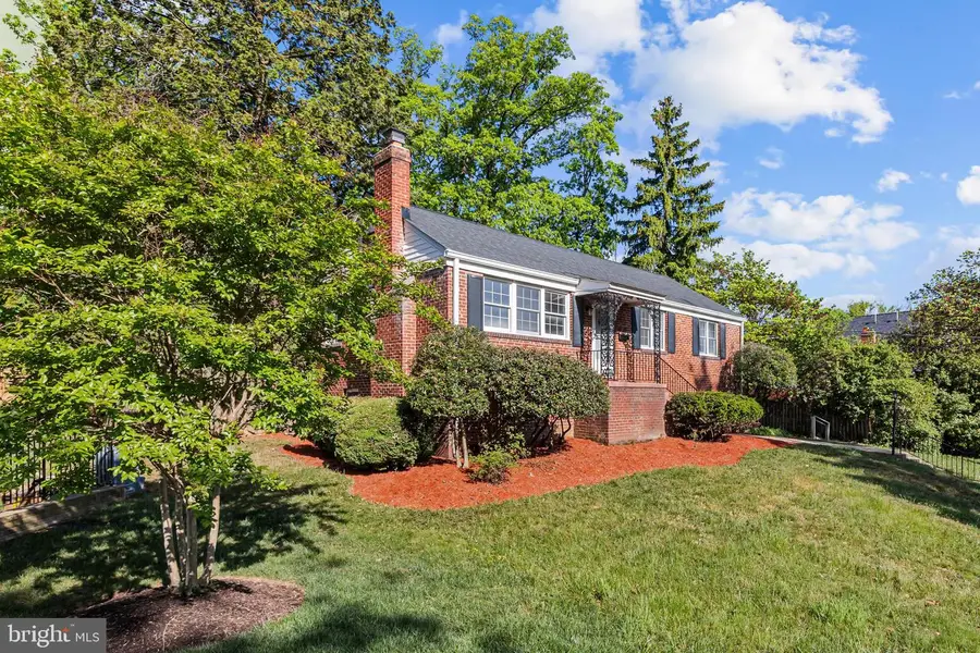 2520 Buckelew Dr, Falls Church, VA 22046 - #3