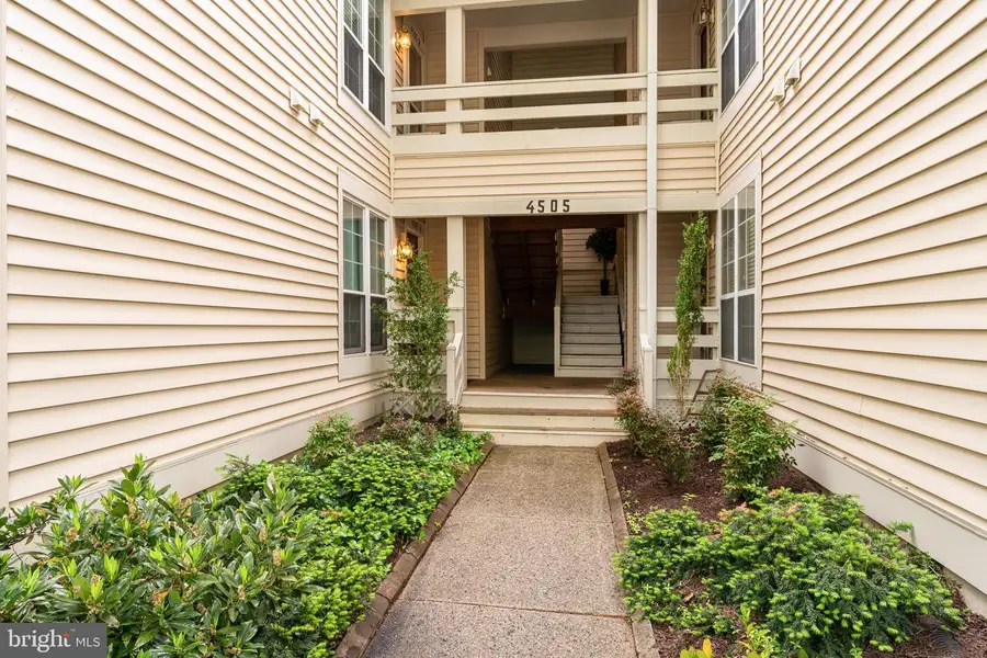 4505 Hazeltine Ct #d, Alexandria, VA 22312 - #3