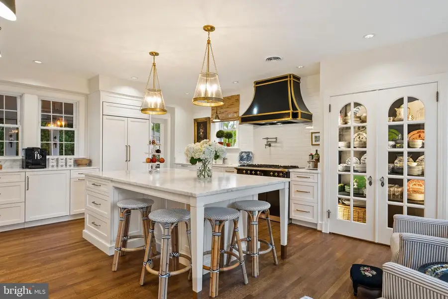 6010 Fort Hunt Rd, Alexandria, VA 22307 - #2