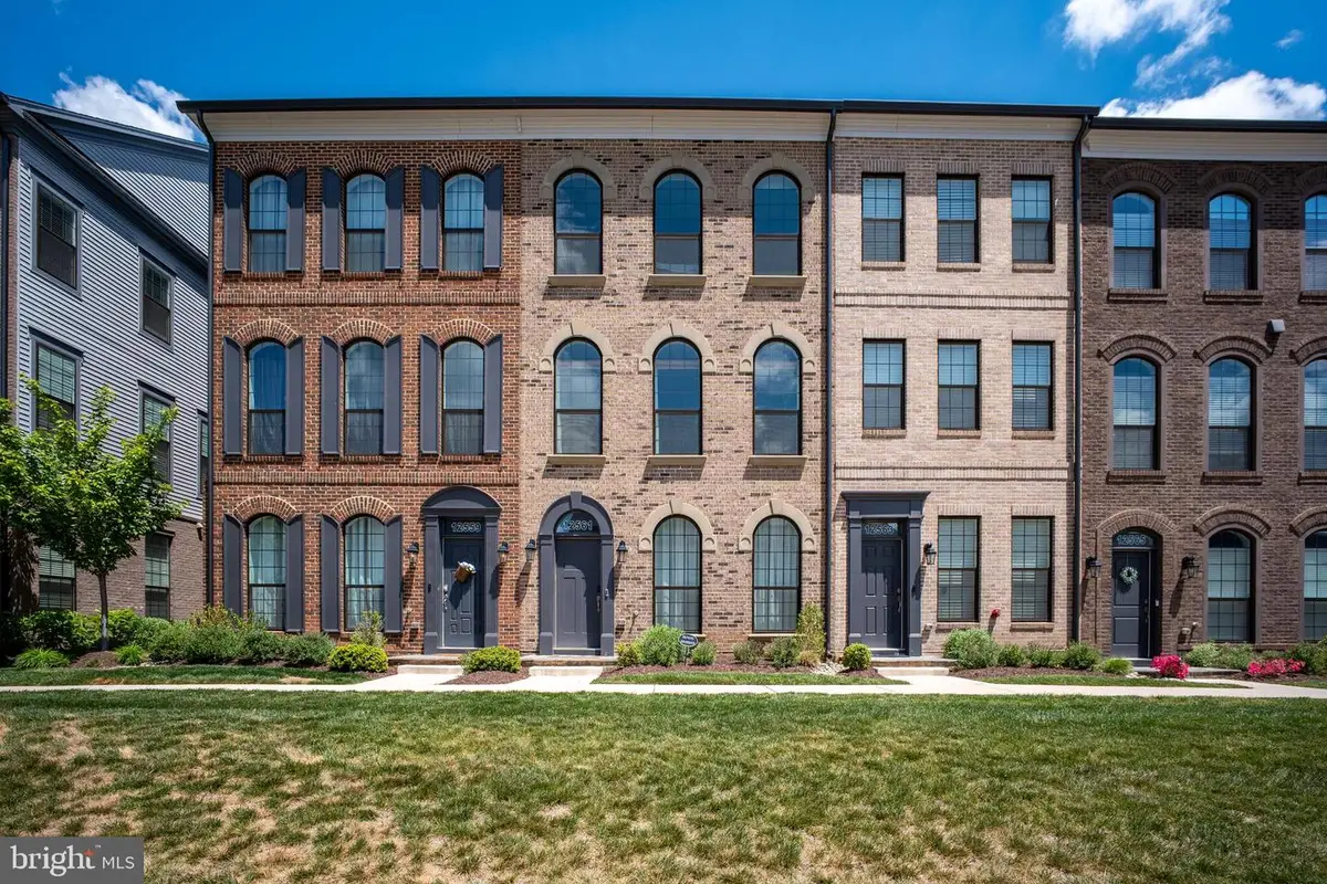 12561 Todd Ln, Fairfax, VA 22033 - #1
