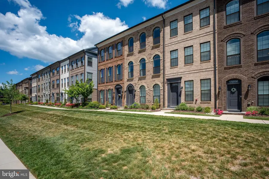 12561 Todd Ln, Fairfax, VA 22033 - #3