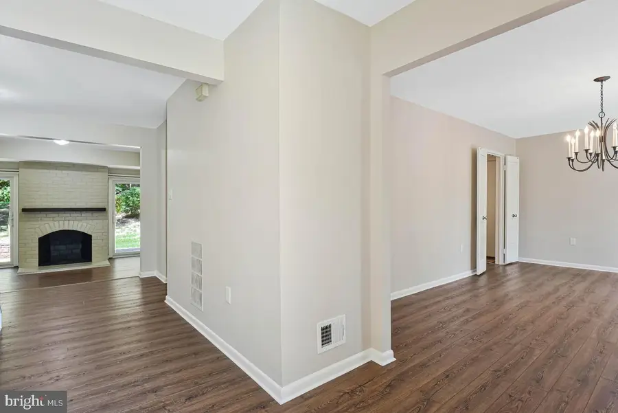 11814 Blue Spruce Rd, Reston, VA 20191 - #3