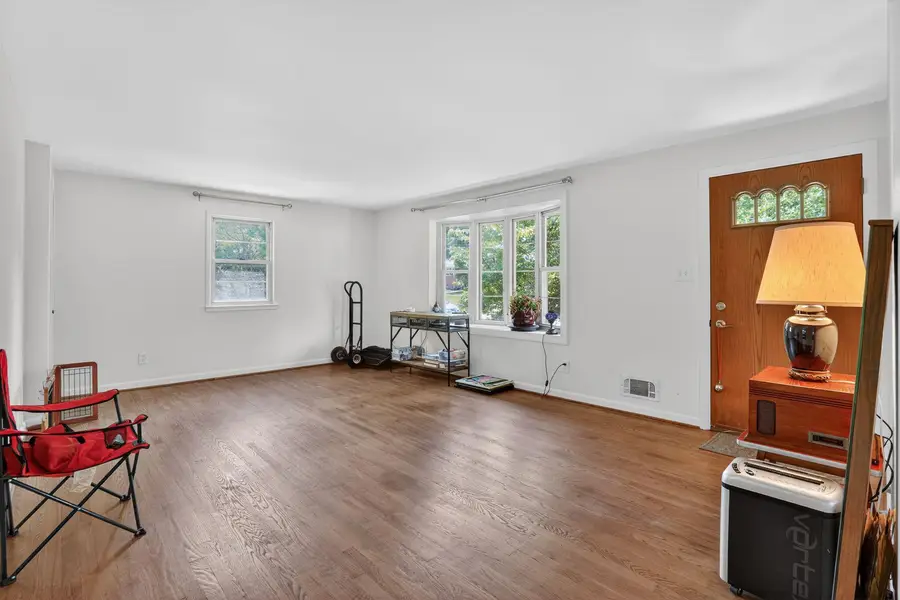 812 Grant St, Herndon, VA 20170 - #3