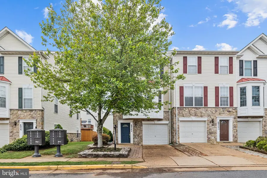 6954 Banchory Ct, Alexandria, VA 22315 - #3
