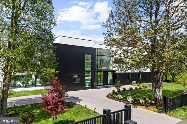 8970 Brook Road, MCLEAN, VA 22102