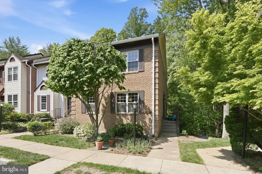 6086 Heatherwood Dr, Alexandria, VA 22310 - #3